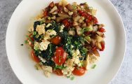 Breakfast Tofu Spinach Tomato Scramble